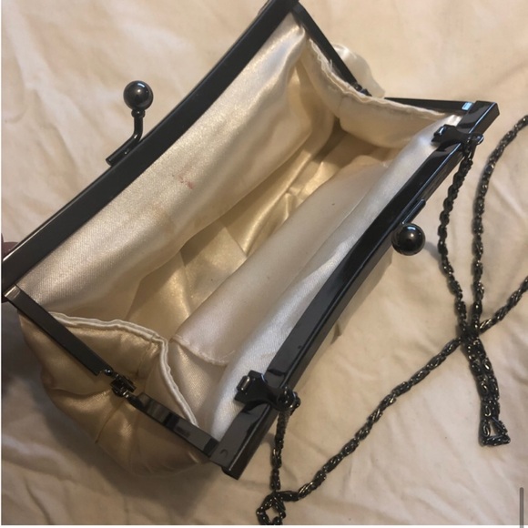 Vintage Satin Evening Purse - Picture 5 of 8